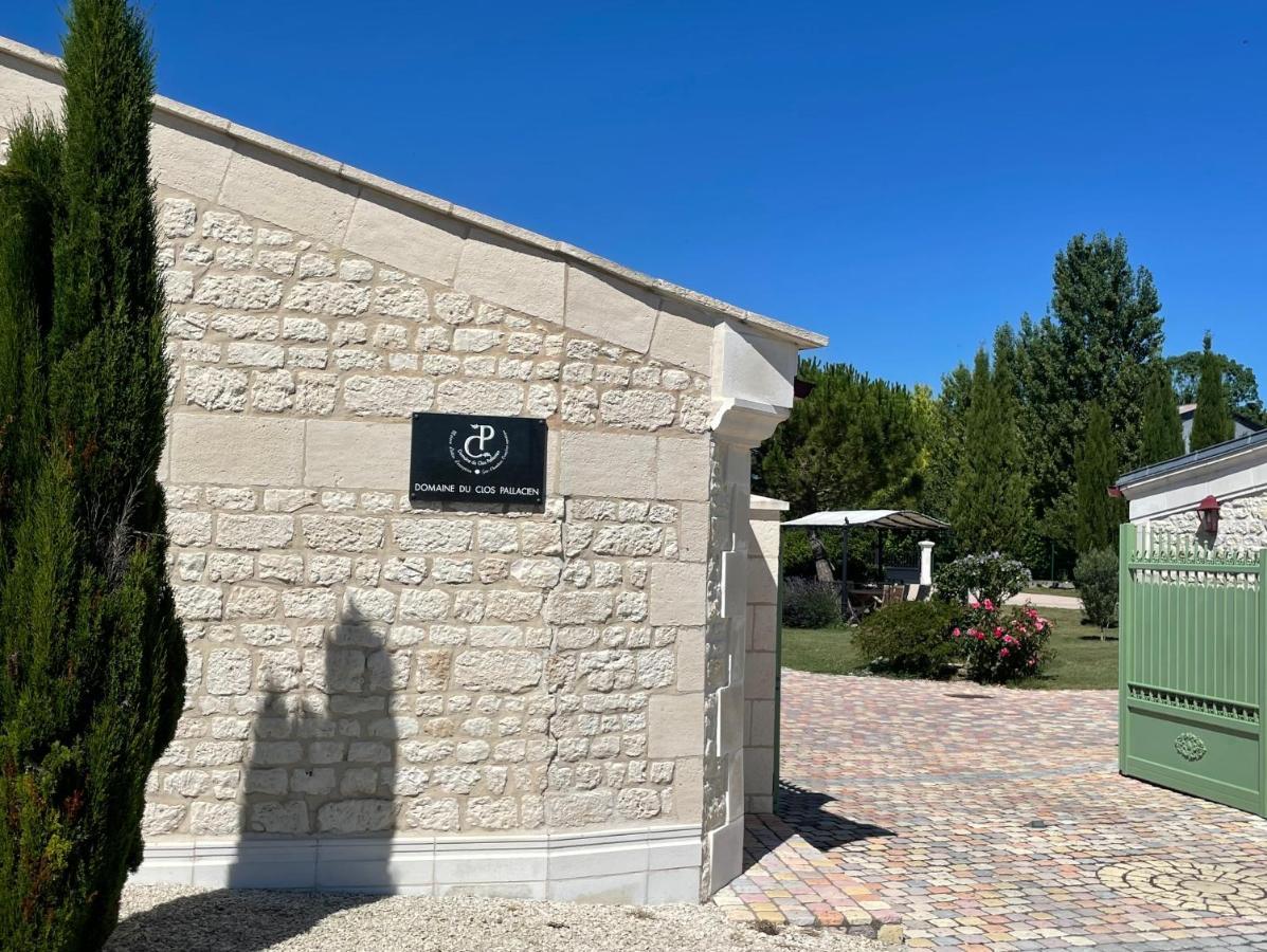 Domaine Du Clos Pallacien Paillé 外观 照片